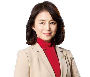 赤塚梓(石田ゆり子)